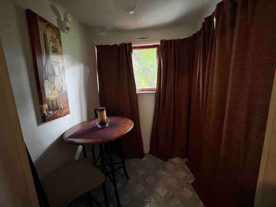 Comfortable 2-Bdrm Spacious Home With Wifi & Patio إنديانابوليس المظهر الخارجي الصورة