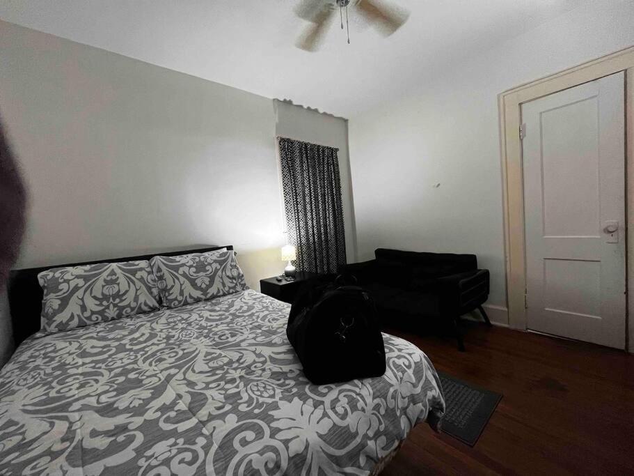 Comfortable 2-Bdrm Spacious Home With Wifi & Patio إنديانابوليس المظهر الخارجي الصورة