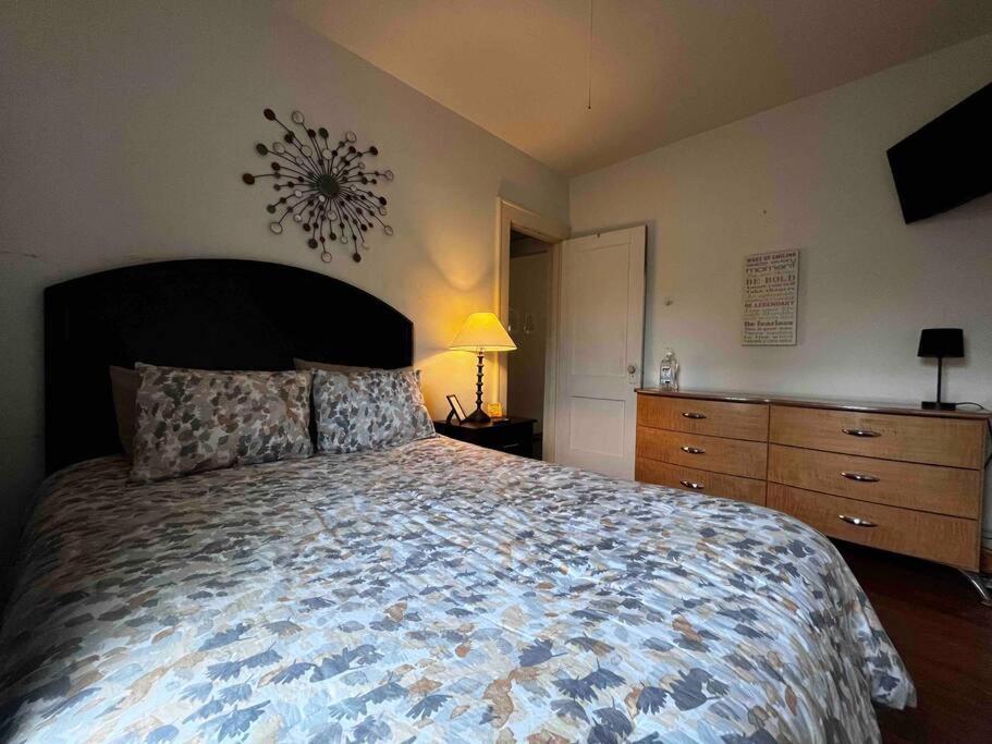 Comfortable 2-Bdrm Spacious Home With Wifi & Patio إنديانابوليس المظهر الخارجي الصورة