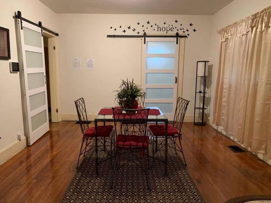 Comfortable 2-Bdrm Spacious Home With Wifi & Patio إنديانابوليس المظهر الخارجي الصورة